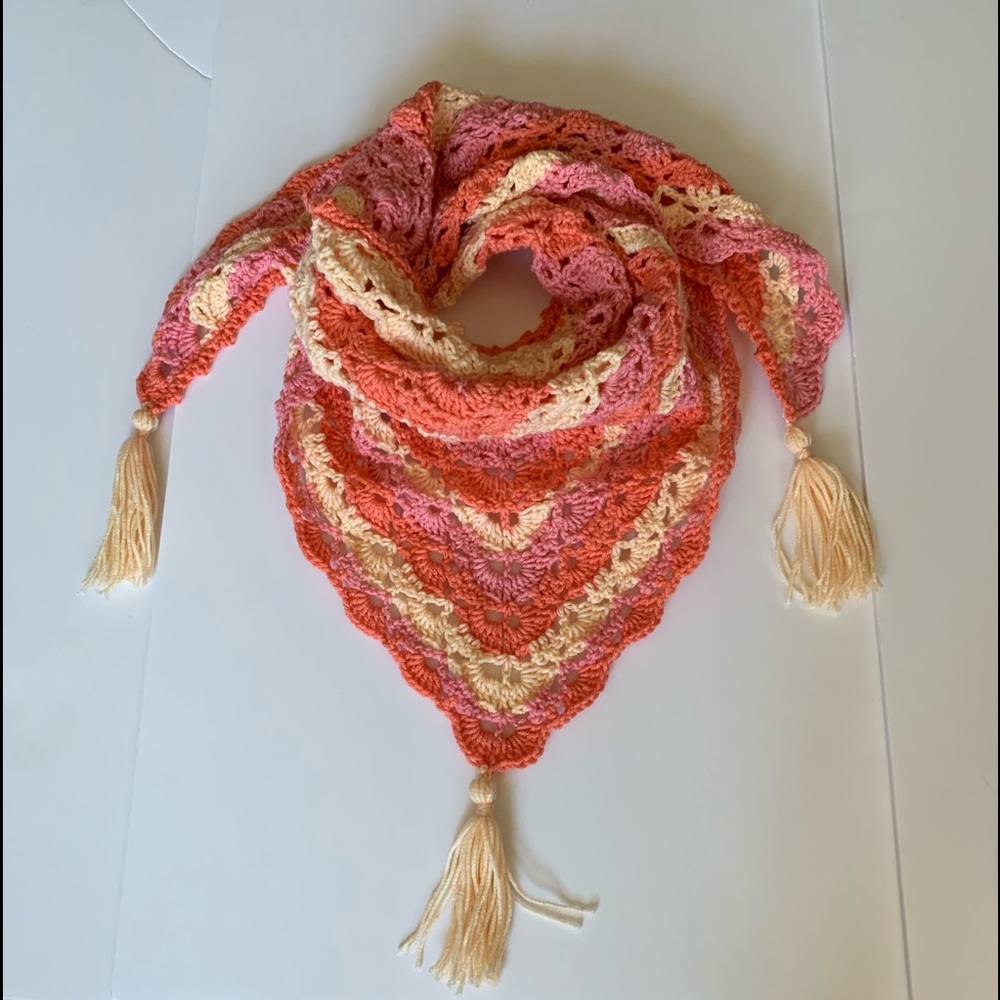Adult hand made scarf 🧶